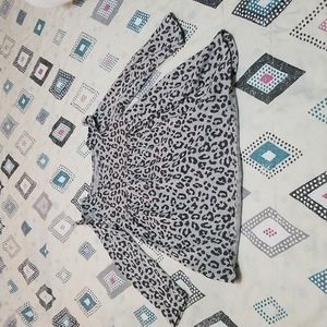 Jumping Beans Toddler girl long sleeve dress, size 2t, Gray& black leopard print